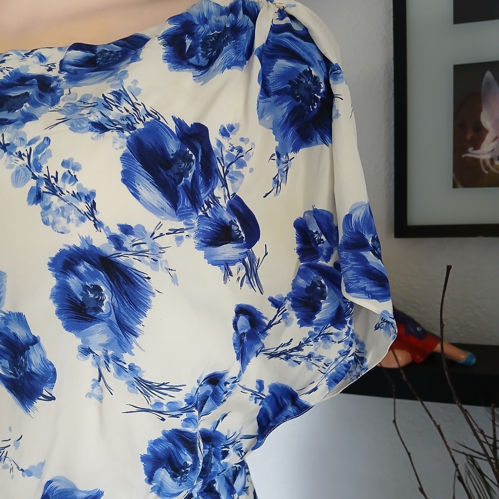 Alice + Olivia Blue Floral Midi Dress - Picture 5 of 12